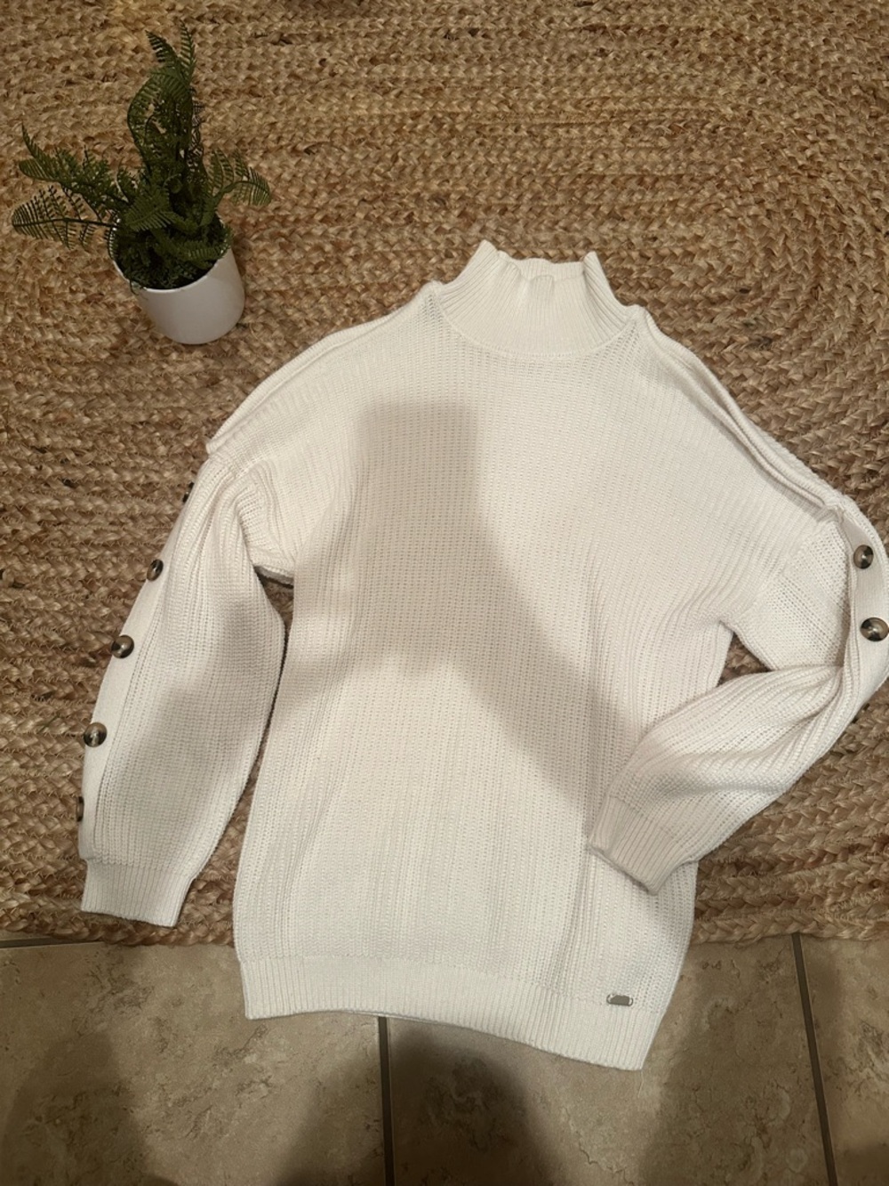 GUESS TURTLENCK CHUNKY KNIT SWEATER